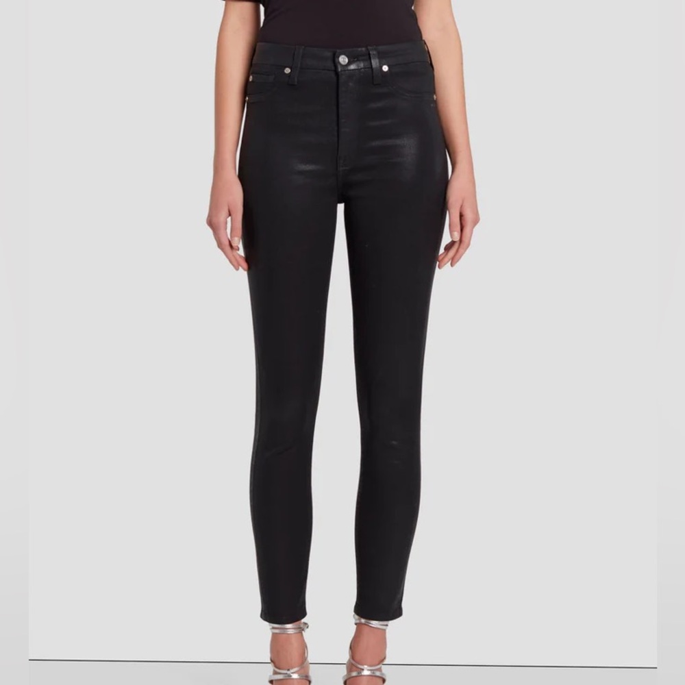 7 For All Mankind - Skinny in coated black jeans with gold buttons. Size 29